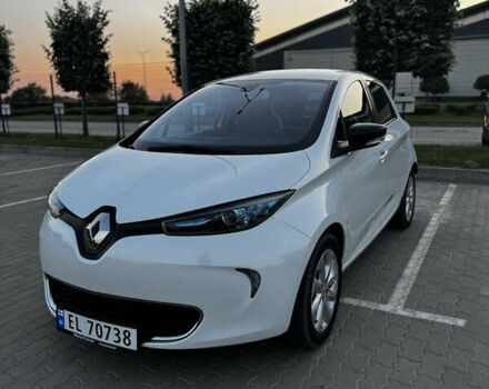 Белый Рено Зое, объемом двигателя 0 л и пробегом 98 тыс. км за 6800 $, фото 1 на Automoto.ua