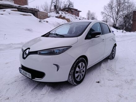 Белый Рено Зое, объемом двигателя 0 л и пробегом 96 тыс. км за 5999 $, фото 1 на Automoto.ua