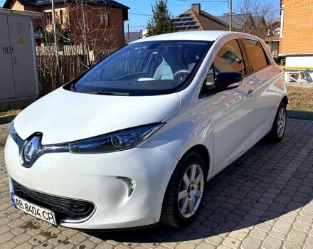 Белый Рено Зое, объемом двигателя 65 л и пробегом 232 тыс. км за 5699 $, фото 1 на Automoto.ua