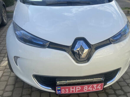 Білий Рено Зое, об'ємом двигуна 0 л та пробігом 90 тис. км за 6650 $, фото 1 на Automoto.ua