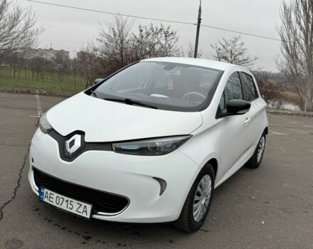 Белый Рено Зое, объемом двигателя 0 л и пробегом 110 тыс. км за 5800 $, фото 1 на Automoto.ua