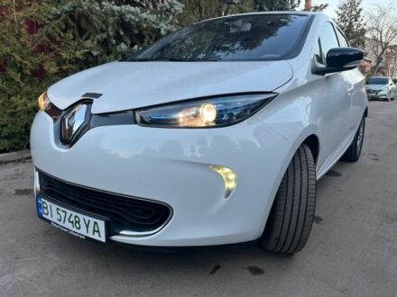 Білий Рено Зое, об'ємом двигуна 0 л та пробігом 100 тис. км за 6850 $, фото 1 на Automoto.ua