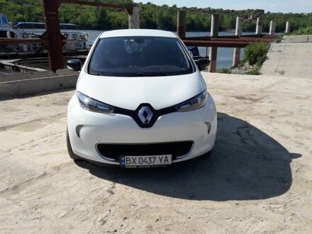 Рено Зое 2015 у Хмельницькому на Automoto.ua Білий Рено Зое, об'ємом двигуна 0 л та пробігом 98 тис. км за 10000 $, фото 1 на Automoto.ua