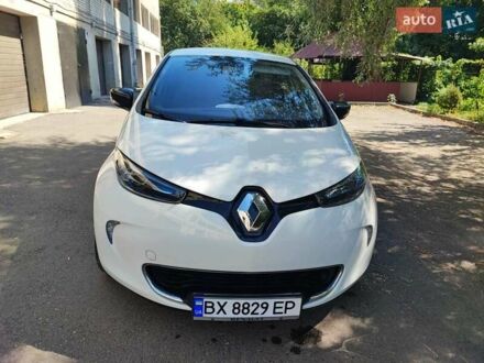 Білий Рено Зое, об'ємом двигуна 0 л та пробігом 70 тис. км за 7200 $, фото 1 на Automoto.ua