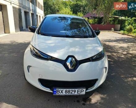 Білий Рено Зое, об'ємом двигуна 0 л та пробігом 70 тис. км за 7200 $, фото 1 на Automoto.ua