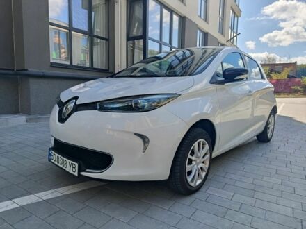 Белый Рено Зое, объемом двигателя 0 л и пробегом 102 тыс. км за 5706 $, фото 1 на Automoto.ua