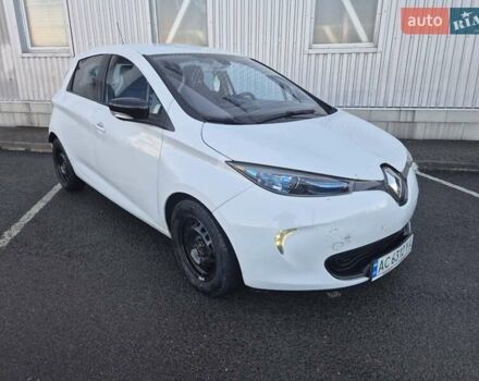 Белый Рено Зое, объемом двигателя 0 л и пробегом 135 тыс. км за 4999 $, фото 1 на Automoto.ua