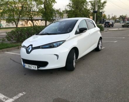 Белый Рено Зое, объемом двигателя 0 л и пробегом 85 тыс. км за 7300 $, фото 1 на Automoto.ua