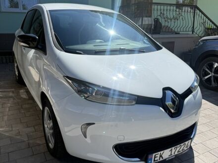 Белый Рено Зое, объемом двигателя 0 л и пробегом 68 тыс. км за 7784 $, фото 1 на Automoto.ua