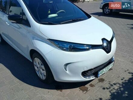 Білий Рено Зое, об'ємом двигуна 0 л та пробігом 130 тис. км за 7200 $, фото 1 на Automoto.ua
