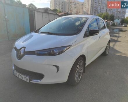 Білий Рено Зое, об'ємом двигуна 0 л та пробігом 95 тис. км за 7800 $, фото 1 на Automoto.ua