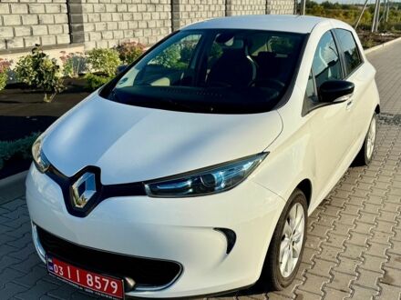 Білий Рено Зое, об'ємом двигуна 0 л та пробігом 44 тис. км за 7700 $, фото 1 на Automoto.ua