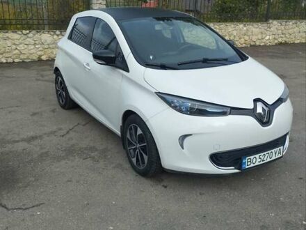 Білий Рено Зое, об'ємом двигуна 0 л та пробігом 135 тис. км за 9300 $, фото 1 на Automoto.ua