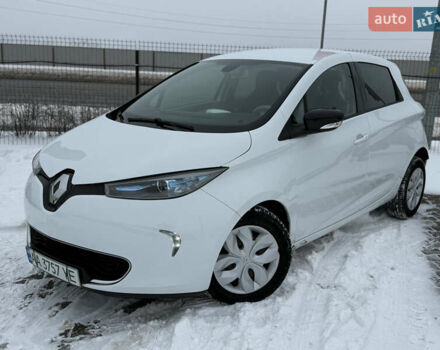 Білий Рено Зое, об'ємом двигуна 0 л та пробігом 66 тис. км за 6999 $, фото 1 на Automoto.ua