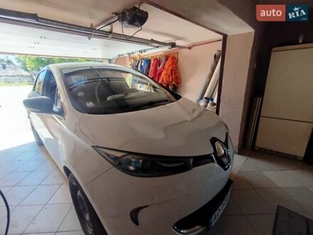 Рено Зое 2016 в Виноградове на Automoto.ua Белый Рено Зое, объемом двигателя 0 л и пробегом 110 тыс. км за 7000 $, фото 1 на Automoto.ua