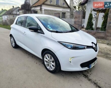 Білий Рено Зое, об'ємом двигуна 0 л та пробігом 40 тис. км за 6900 $, фото 1 на Automoto.ua