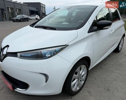 Білий Рено Зое, об'ємом двигуна 0 л та пробігом 100 тис. км за 7950 $, фото 1 на Automoto.ua