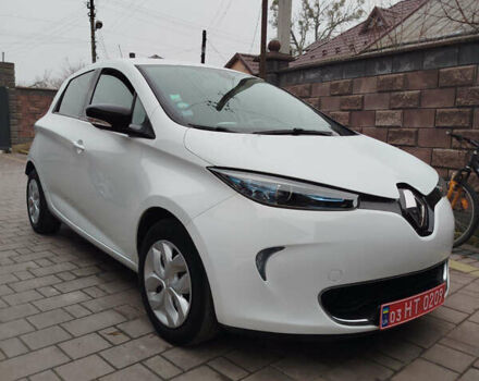 Білий Рено Зое, об'ємом двигуна 0 л та пробігом 96 тис. км за 6850 $, фото 1 на Automoto.ua