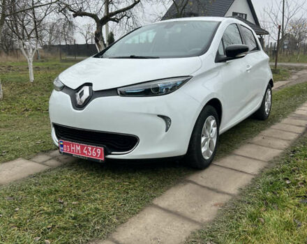 Белый Рено Зое, объемом двигателя 0 л и пробегом 116 тыс. км за 6900 $, фото 1 на Automoto.ua