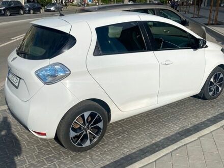 Білий Рено Зое, об'ємом двигуна 0 л та пробігом 107 тис. км за 7400 $, фото 1 на Automoto.ua