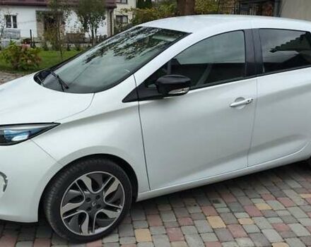 Білий Рено Зое, об'ємом двигуна 0 л та пробігом 50 тис. км за 7950 $, фото 1 на Automoto.ua