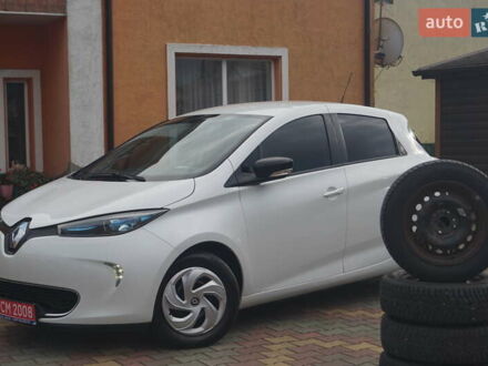 Білий Рено Зое, об'ємом двигуна 0 л та пробігом 112 тис. км за 6777 $, фото 1 на Automoto.ua