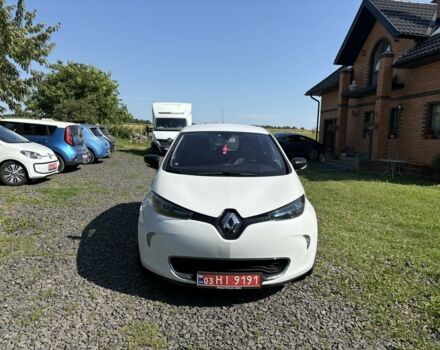 Белый Рено Зое, объемом двигателя 0 л и пробегом 82 тыс. км за 5800 $, фото 1 на Automoto.ua