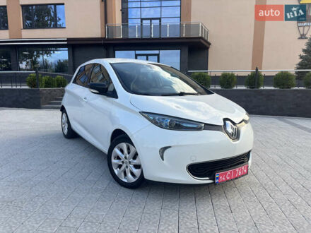 Белый Рено Зое, объемом двигателя 0 л и пробегом 118 тыс. км за 6900 $, фото 1 на Automoto.ua