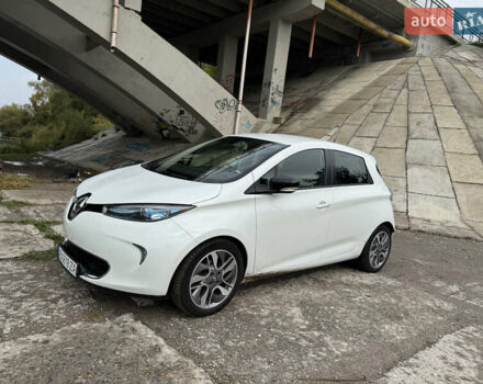 Білий Рено Зое, об'ємом двигуна 0 л та пробігом 98 тис. км за 9500 $, фото 1 на Automoto.ua
