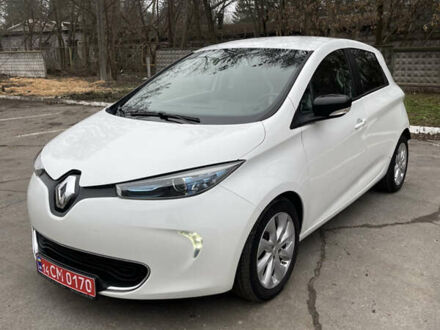 Белый Рено Зое, объемом двигателя 0 л и пробегом 115 тыс. км за 7100 $, фото 1 на Automoto.ua
