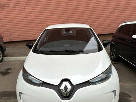 Рено Зое 2017 в Вышгороде на Automoto.ua Белый Рено Зое, объемом двигателя 0 л и пробегом 200 тыс. км за 8998 $, фото 1 на Automoto.ua