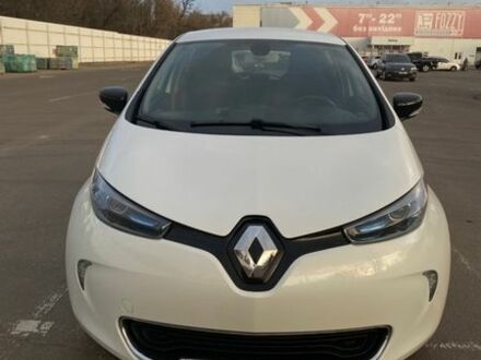 Белый Рено Зое, объемом двигателя 0 л и пробегом 80 тыс. км за 10300 $, фото 1 на Automoto.ua