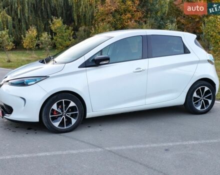 Белый Рено Зое, объемом двигателя 0 л и пробегом 155 тыс. км за 9990 $, фото 1 на Automoto.ua