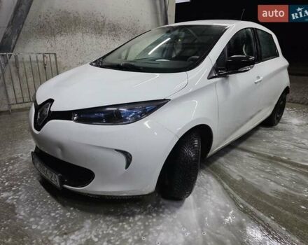 Білий Рено Зое, об'ємом двигуна 0 л та пробігом 154 тис. км за 7900 $, фото 1 на Automoto.ua