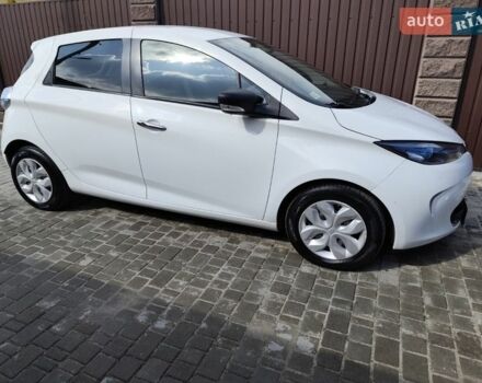 Белый Рено Зое, объемом двигателя 0 л и пробегом 113 тыс. км за 9300 $, фото 1 на Automoto.ua