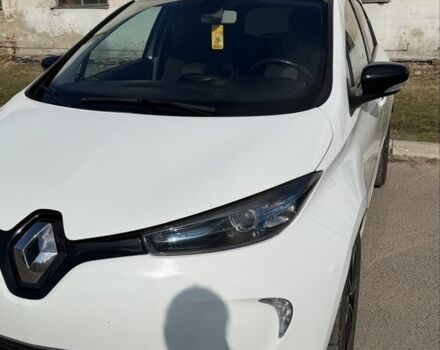 Белый Рено Зое, объемом двигателя 0 л и пробегом 103 тыс. км за 9500 $, фото 1 на Automoto.ua