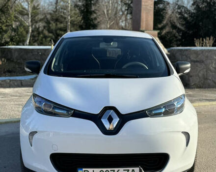 Белый Рено Зое, объемом двигателя 0 л и пробегом 140 тыс. км за 9700 $, фото 1 на Automoto.ua