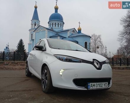 Белый Рено Зое, объемом двигателя 0 л и пробегом 138 тыс. км за 10700 $, фото 1 на Automoto.ua