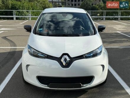 Білий Рено Зое, об'ємом двигуна 0 л та пробігом 90 тис. км за 10000 $, фото 1 на Automoto.ua