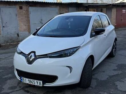 Белый Рено Зое, объемом двигателя 0 л и пробегом 103 тыс. км за 9600 $, фото 1 на Automoto.ua