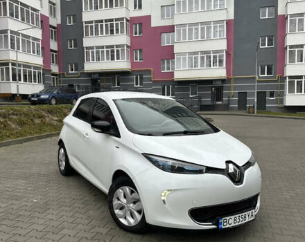 Белый Рено Зое, объемом двигателя 0 л и пробегом 131 тыс. км за 9650 $, фото 1 на Automoto.ua