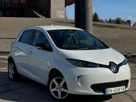 Білий Рено Зое, об'ємом двигуна 0 л та пробігом 120 тис. км за 8800 $, фото 1 на Automoto.ua