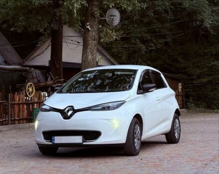 Белый Рено Зое, объемом двигателя 0 л и пробегом 200 тыс. км за 8507 $, фото 1 на Automoto.ua
