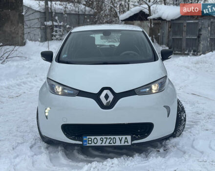 Білий Рено Зое, об'ємом двигуна 0 л та пробігом 70 тис. км за 9000 $, фото 1 на Automoto.ua
