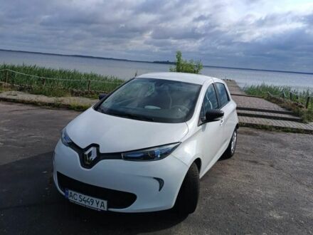 Білий Рено Зое, об'ємом двигуна 0 л та пробігом 170 тис. км за 5800 $, фото 1 на Automoto.ua