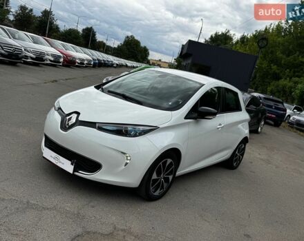 Белый Рено Зое, объемом двигателя 0 л и пробегом 136 тыс. км за 9500 $, фото 1 на Automoto.ua