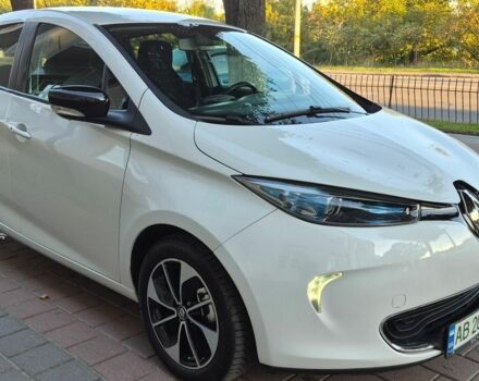 Белый Рено Зое, объемом двигателя 0 л и пробегом 133 тыс. км за 9950 $, фото 1 на Automoto.ua