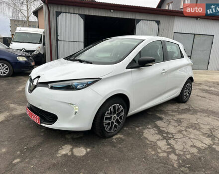Білий Рено Зое, об'ємом двигуна 0 л та пробігом 84 тис. км за 7900 $, фото 1 на Automoto.ua