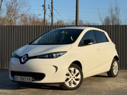 Белый Рено Зое, объемом двигателя 0 л и пробегом 78 тыс. км за 6900 $, фото 1 на Automoto.ua