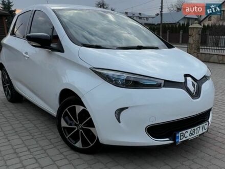 Белый Рено Зое, объемом двигателя 0 л и пробегом 76 тыс. км за 9200 $, фото 1 на Automoto.ua